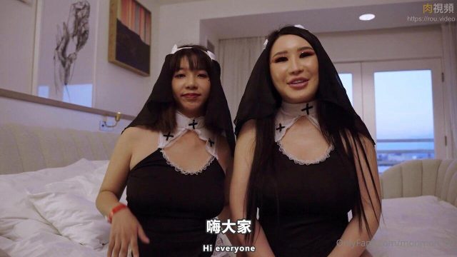 Gái đẹp rủ bạn some chung mới dâm chứ