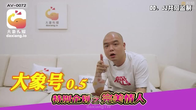 Anh chàng đầu trọc địt gái hardcore vcl