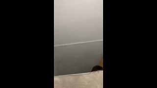 Quay lén em sinh viên nhà bên đi tắm